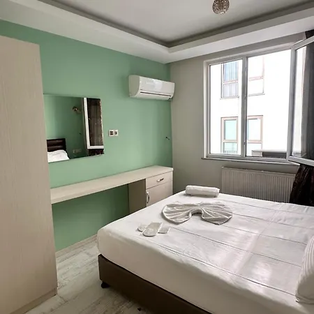 Magnolia Hause With Terrace 200 Meters From Taksim Κωνσταντινούπολη