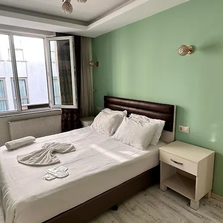 Magnolia Hause With Terrace 200 Meters From Taksim * Κωνσταντινούπολη