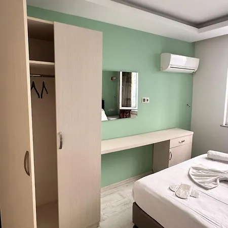 Apartament Magnolia Hause With Terrace 200 Meters From Taksim *