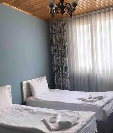 Magnolia Hause With Terrace 200 Meters From Taksim Apartament *